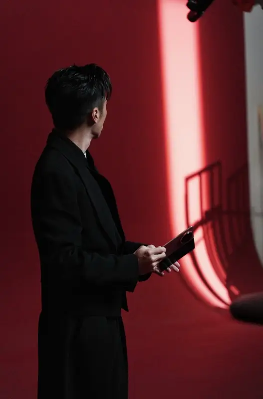 هاتف Honor Magic V6 يظهر قبل إطلاقه في MWC 2026