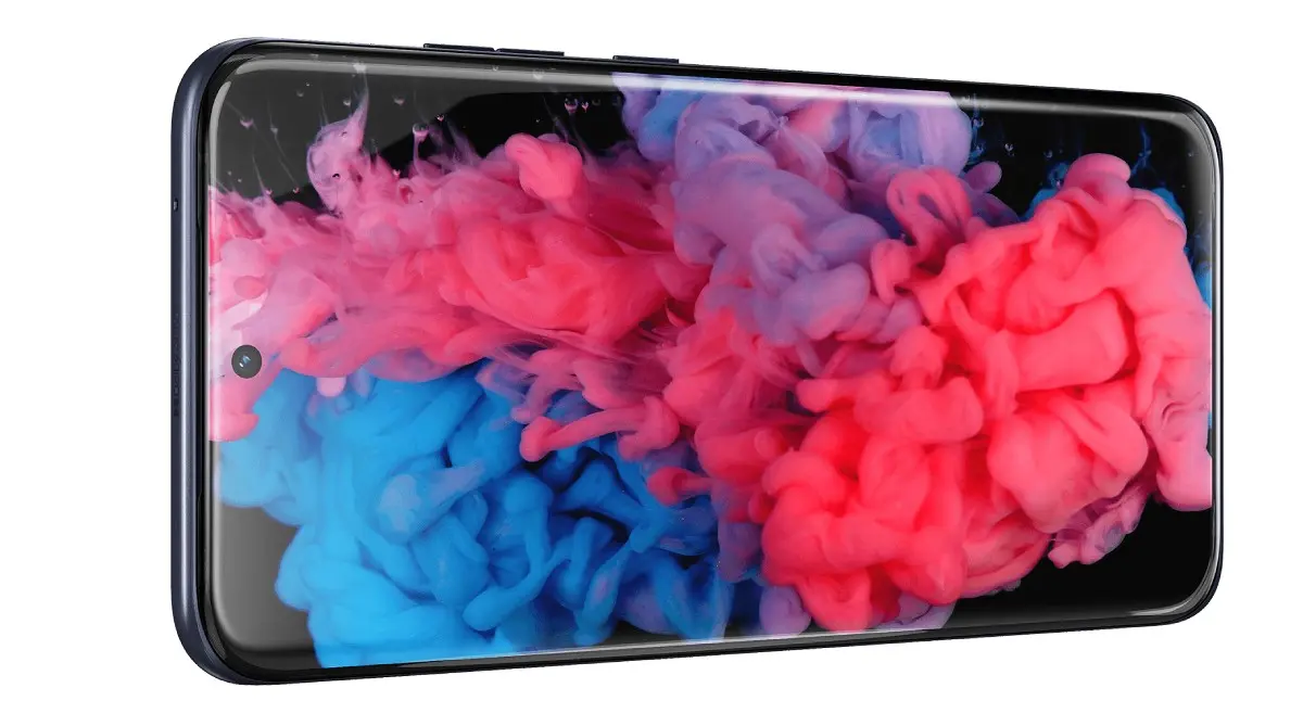 يحتوي Edge 70 Fusion على شاشة OLED منحنية رباعية مقاس 6.78 بوصة