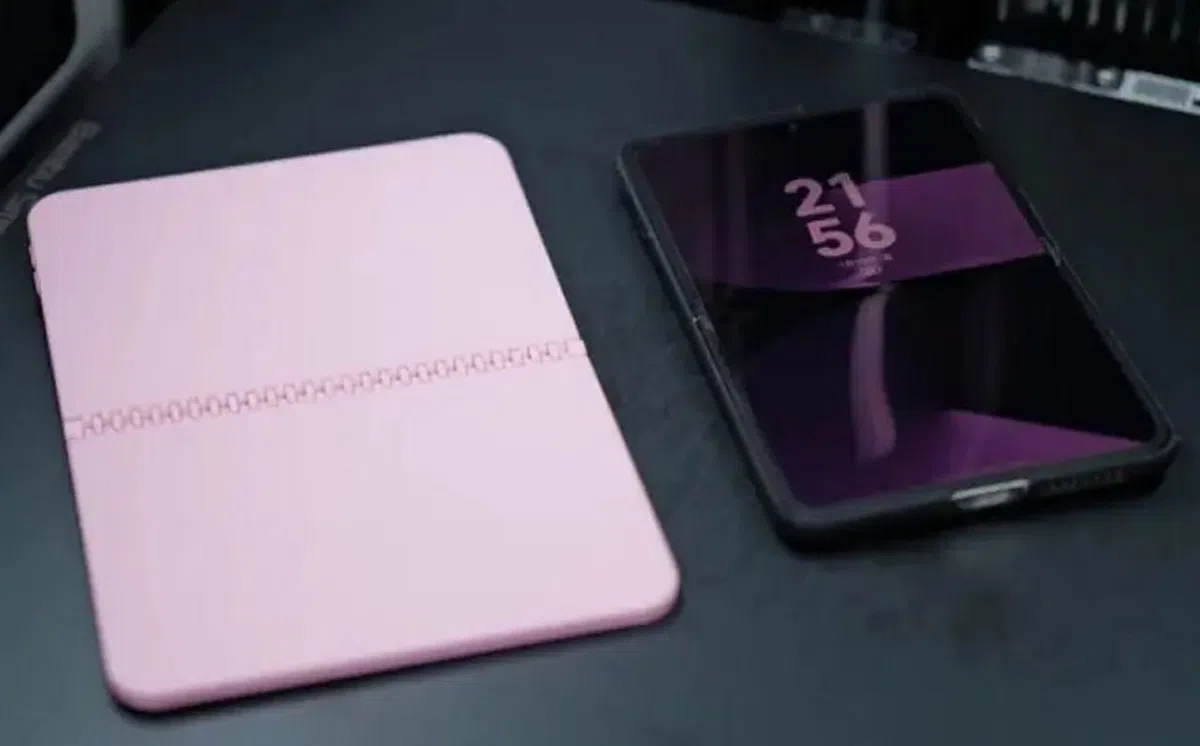 تصميم آيفون القابل للطي: نظرة على شاشة أبل العريضة والمميزة