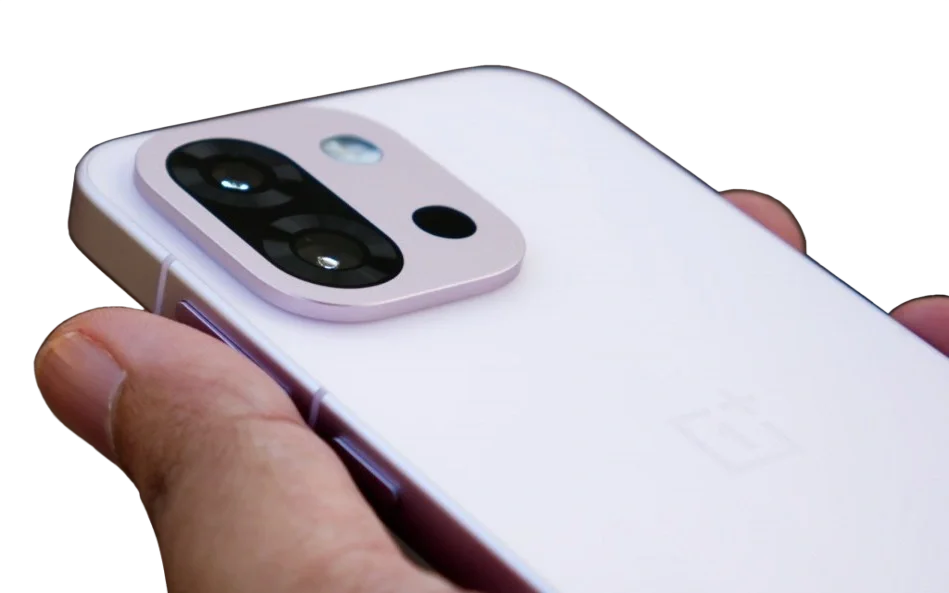 تسريبات ون بلس 15T تكشف عن بطارية ضخمة بدقة 7000 مللي أمبير