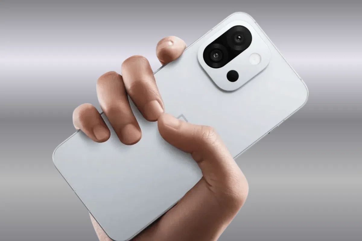 OnePlus 15T يحصل على كاميرا بيريسكوب مطورة لصور زووم أفضل