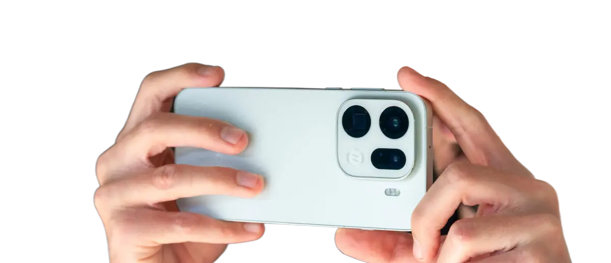 سلسلة Oppo Find X10 قد تضيف شحن لاسلكي بتقنية MagSafe